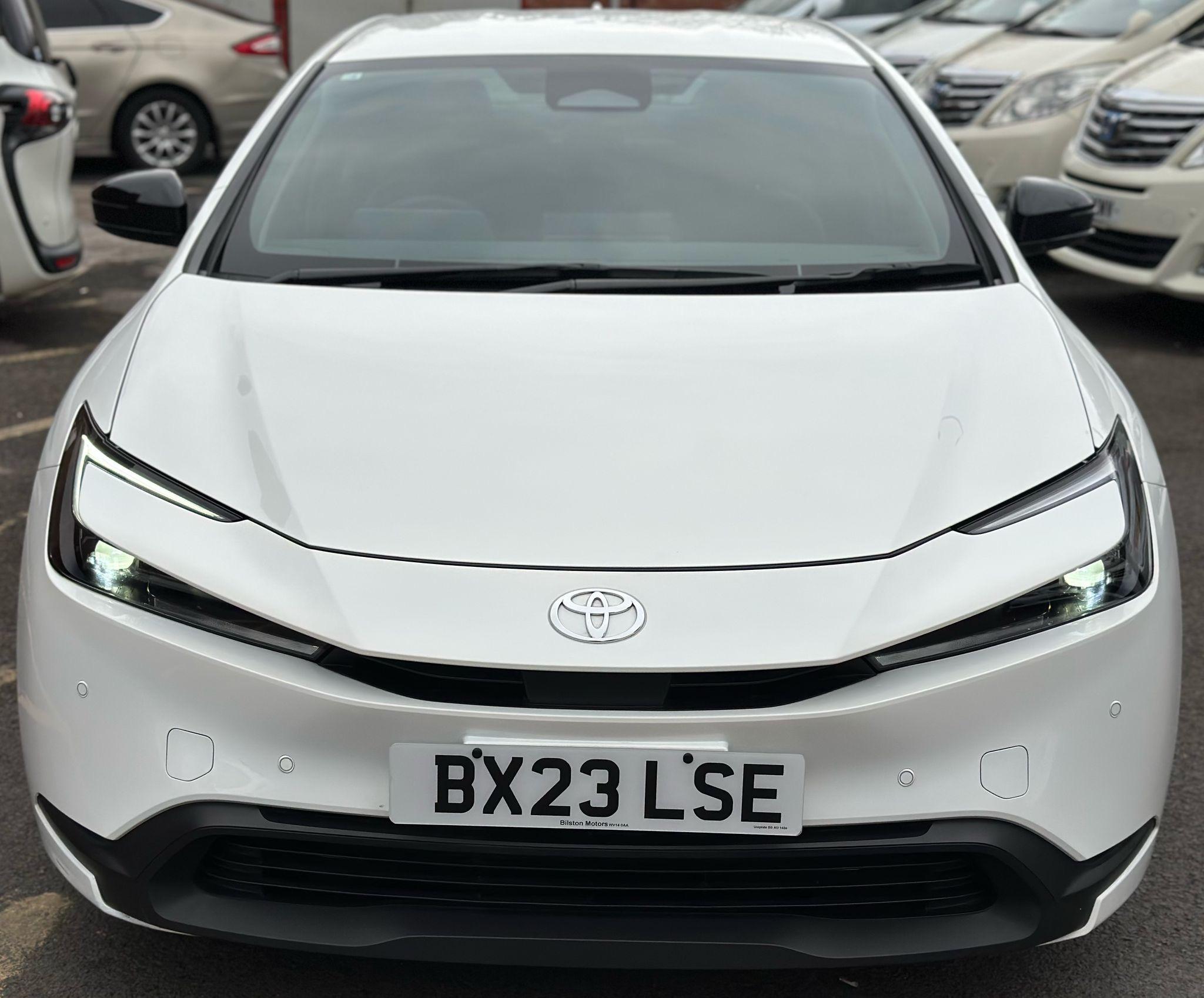 Toyota Prius - 1.8 VVhT Business Edition 5dr Image